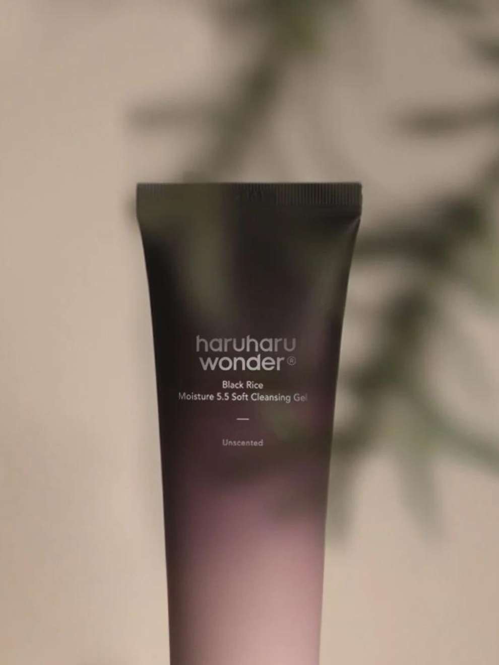 Haruharu WONDER Black Rice Moisture 5.5 Soft Cleansing Gel