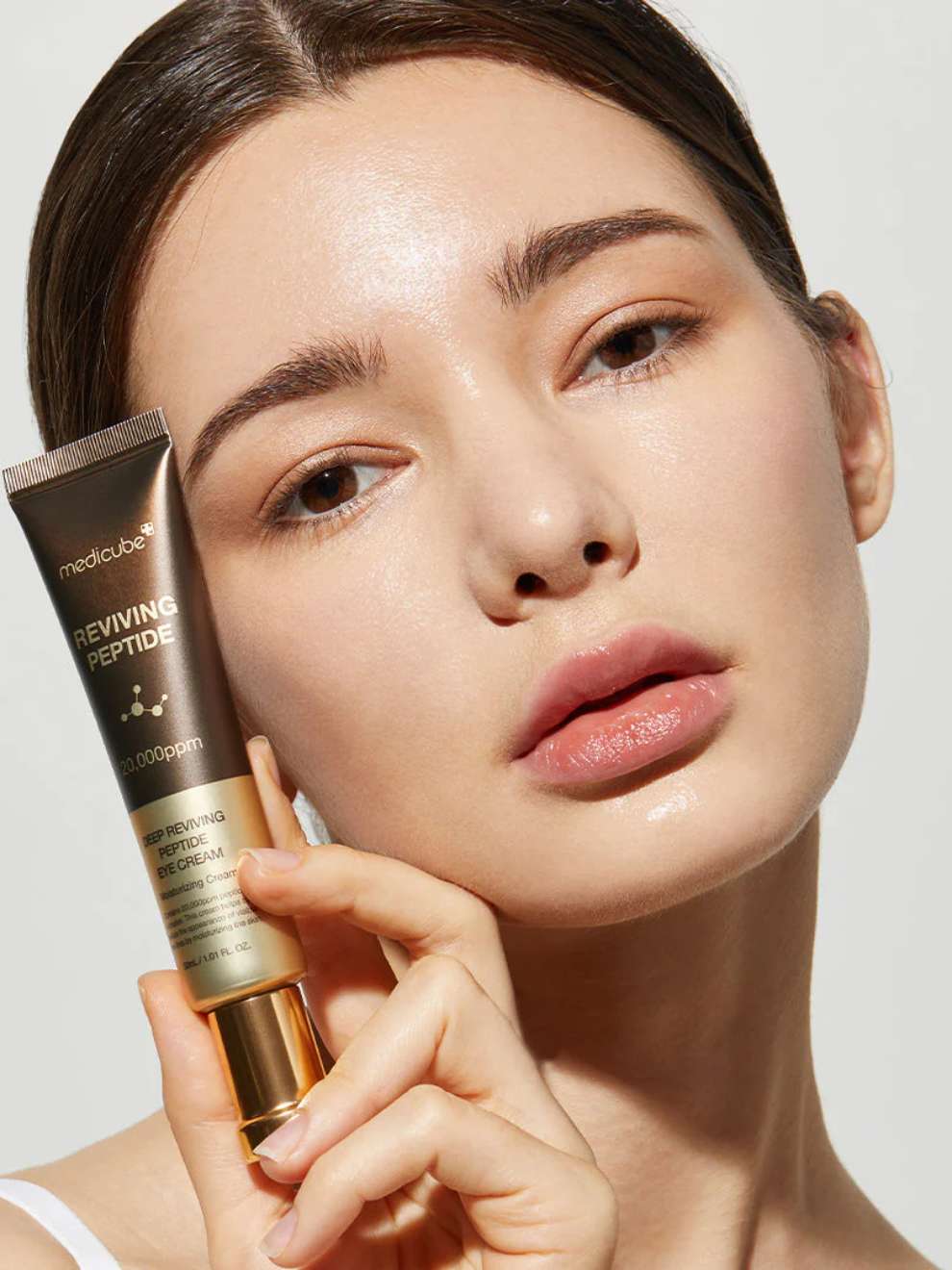 Medicube Deep Lifting Peptide Eye Cream